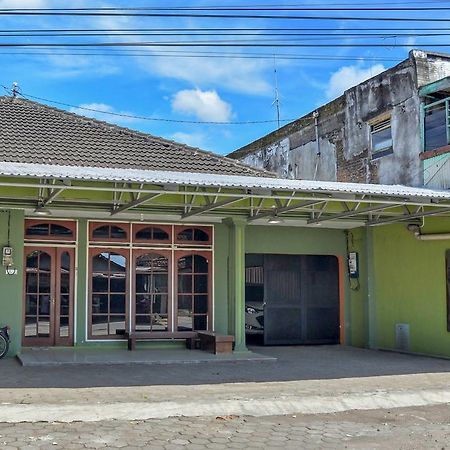 Ndalem Sorogenen Guesthouse Yogyakarta Exteriér fotografie
